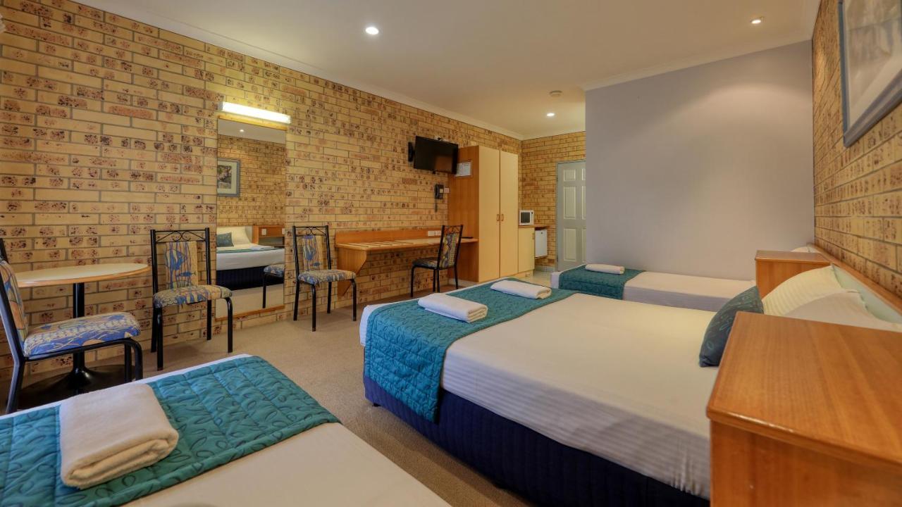 Mulga Country Motor Inn Charleville Bagian luar foto